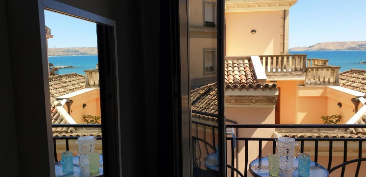 Bed and Breakfast Dame Кротоне Экстерьер фото