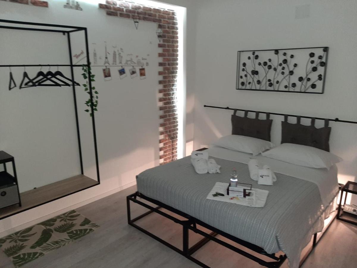 Bed and Breakfast Dame Кротоне Экстерьер фото